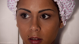 Nice Toothbrush - наслаждайтесь лучшим порно на HD-PORN.ONLINE