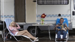 Camping with a Horny Blonde - наслаждайтесь лучшим порно на HD-PORN.ONLINE