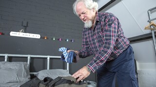 Hot Young Brunette Gets Tattooed and Fucked - смотреть новое порно видео HD-PORN.ONLINE