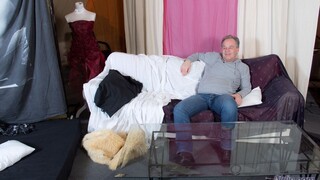 Young Butt, Old Seductions - смотреть новое порно видео HD-PORN.ONLINE