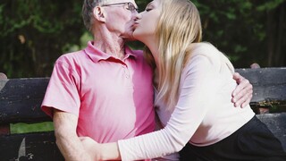 Hot Outdoor Encounter with John and Haley Hill - смотреть новое порно видео HD-PORN.ONLINE