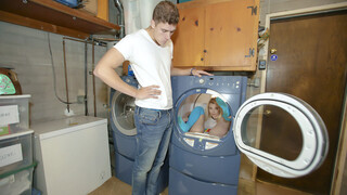 Teen Satisfaction - смотреть новое порно видео HD-PORN.ONLINE