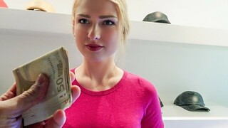 Blonde Lucy Heart Loves Customer Service - наслаждайтесь лучшим порно на HD-PORN.ONLINE