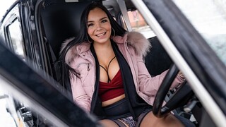 Sofia Lee Gets Her Ass Gaped Wide Open in Backseat - наслаждайтесь лучшим порно на HD-PORN.ONLINE