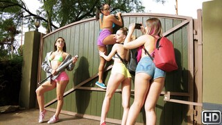 Bad Bitches Break In - Wild Orgy with Hot Teens Abella Danger & Jillian Janson - смотреть новое порно видео HD-PORN.ONLINE