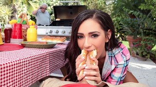 Outdoor Sex on a Park Bench - наслаждайтесь лучшим порно на HD-PORN.ONLINE