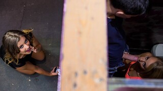 Snapping Photos And Sucking Huge Cock - смотреть новое порно видео HD-PORN.ONLINE