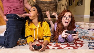 Gamer Girls Get Down and Dirty - наслаждайтесь лучшим порно на HD-PORN.ONLINE
