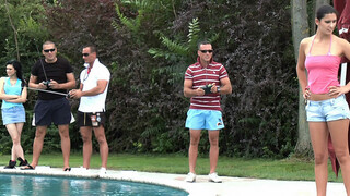 Outdoor Gangbang Frenzy - наслаждайтесь лучшим порно на HD-PORN.ONLINE