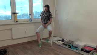 Brunette Rene gets horny and masturbates after cleaning windows - наслаждайтесь лучшим порно на HD-PORN.ONLINE