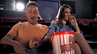 Public Blowjob with Ashley Lane & Van Wylde - Deep Throat Action - смотреть новое порно видео HD-PORN.ONLINE