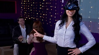 Petite Brunette Gina Valentina Takes Big Cock Blindfolded - наслаждайтесь лучшим порно на HD-PORN.ONLINE