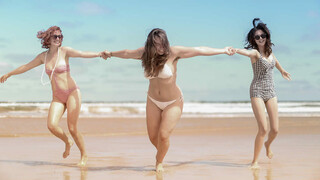 Beachside Lesbian Fun - смотреть новое порно видео HD-PORN.ONLINE