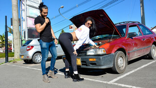 Sexy Latina in Pink Lingerie - Cassandra & Mario Leon - наслаждайтесь лучшим порно на HD-PORN.ONLINE