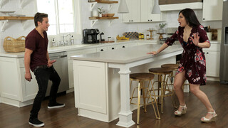 Stepmom Keira Croft Takes Stepsons Big Cock Rough & Sloppy - наслаждайтесь лучшим порно на HD-PORN.ONLINE