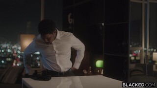 Blonde Gizelle Blanco Takes Big Black Cock in Hot Interracial Sex - наслаждайтесь лучшим порно на HD-PORN.ONLINE