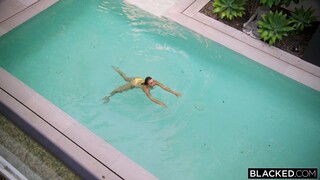 Hot Brunette Gabbie Carter Gets Pounded Hard by Rob Piper - наслаждайтесь лучшим порно на HD-PORN.ONLINE