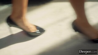 Hot Threesome with Brunette Aila Donovan Taking Two Cocks Reverse Cowgirl - наслаждайтесь лучшим порно на HD-PORN.ONLINE