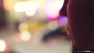 Big Booty Brunette Takes BBC in Hotel - смотреть новое порно видео HD-PORN.ONLINE