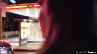 Jamie Knoxx fucks blonde Ella Reese after the show - наслаждайтесь лучшим порно на HD-PORN.ONLINE