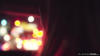 Hot Brunette Scarlett Alexis Takes Big Cock in Hotel Room - наслаждайтесь лучшим порно на HD-PORN.ONLINE