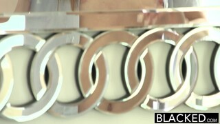 Skinny Blonde Teen Takes Huge Black Cock - смотреть новое порно видео HD-PORN.ONLINE