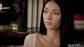 18yo Brunette Tries First Interracial with Big Cock - наслаждайтесь лучшим порно на HD-PORN.ONLINE