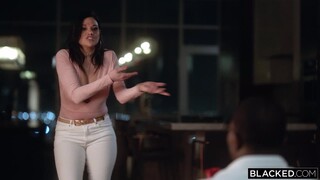 Mona Azar gets oiled up and rides Rob Piper hard - наслаждайтесь лучшим порно на HD-PORN.ONLINE