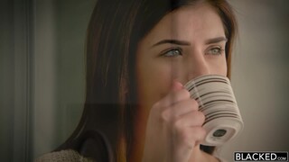 Leah Gotti takes huge BBC in hardcore interracial fuck - наслаждайтесь лучшим порно на HD-PORN.ONLINE