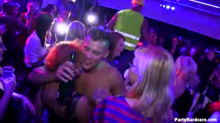Wild Party Orgy - Crazy Group Sex with Hot Brunettes & Blondes - наслаждайтесь лучшим порно на HD-PORN.ONLINE