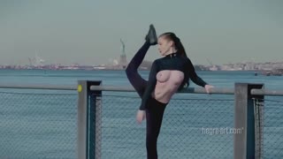 Emily Shows Off Her Gorgeous Body in NYC - Brunette Beauty - смотреть новое порно видео HD-PORN.ONLINE