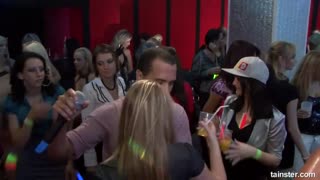 Lesbian Disco Party with Nessa Devil, Vivien1, and Leony Aprill - Wild Group Sex - наслаждайтесь лучшим порно на HD-PORN.ONLINE