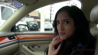 Chloe Amour Zoo Date - Skinny Brunette Latina with Tattoos - смотреть новое порно видео HD-PORN.ONLINE