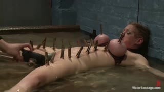 Dee Williams in Wet Bondage with Breath Play and Big Tits - смотреть новое порно видео HD-PORN.ONLINE
