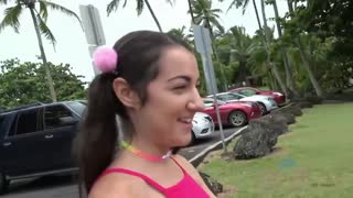 Lily Adams sucks your dick in the car after beach fun - наслаждайтесь лучшим порно на HD-PORN.ONLINE