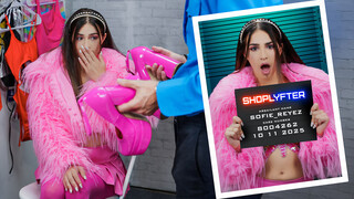 Petite Latina Sofie Reyez Gets Dirty with Ryan Mclane - наслаждайтесь лучшим порно на HD-PORN.ONLINE