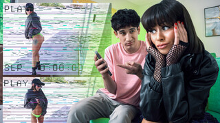 Wild Brunette Babysitter Gets Caught Exposing Herself! - наслаждайтесь лучшим порно на HD-PORN.ONLINE