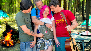 Hot Camper Gets Facial Cum Bath - наслаждайтесь лучшим порно на HD-PORN.ONLINE