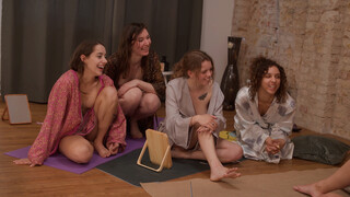 Lesbian Orgy Session with Blonde, Brunette, and Tattooed Beauties - смотреть новое порно видео HD-PORN.ONLINE