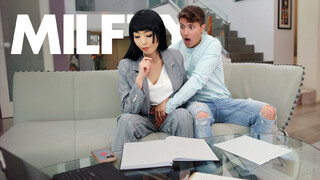 Stepmom Marica Hase Gets Down with Jay Romero - смотреть новое порно видео HD-PORN.ONLINE