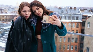 Sirena and Lana Get Naughty in a Cute Selfie - смотреть новое порно видео HD-PORN.ONLINE