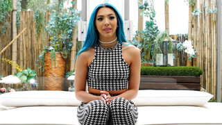 Beverly Tries Out - смотреть новое порно видео HD-PORN.ONLINE