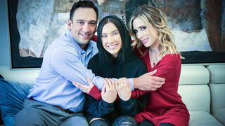 Foster Mom Gets Intimate - наслаждайтесь лучшим порно на HD-PORN.ONLINE