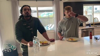 Uncovered: Brock Fisher & Leo Woodman Get Ready to Play - наслаждайтесь лучшим порно на HD-PORN.ONLINE