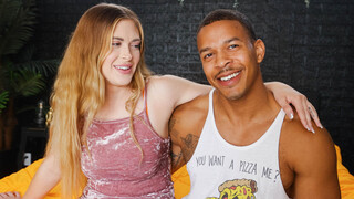 Buster Lakes is Eager to Peek Under Lindsay Lee's Skirt! - наслаждайтесь лучшим порно на HD-PORN.ONLINE