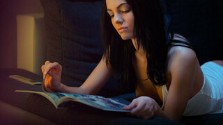 Curly Girl Gets Close Up - смотреть новое порно видео HD-PORN.ONLINE