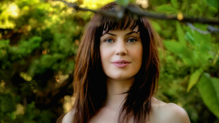 Hot Brunette Sarah Shevon Gets Naughty Outside - наслаждайтесь лучшим порно на HD-PORN.ONLINE